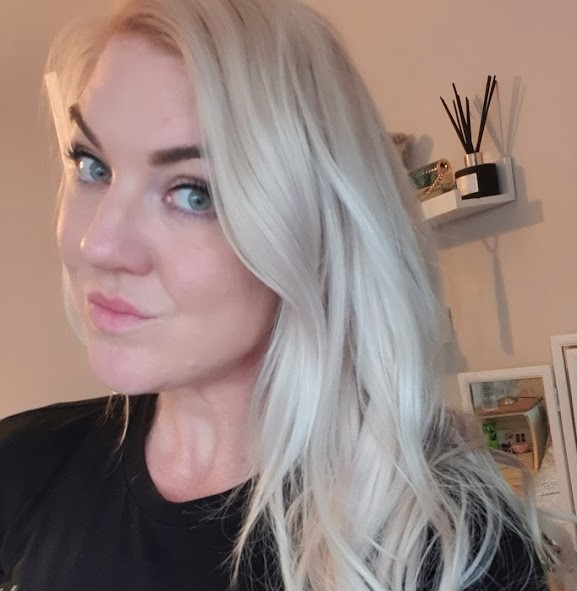 Zoey Jenks - School Business Manager